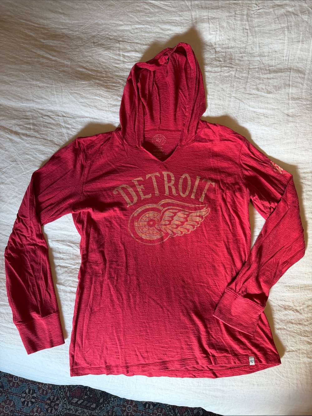 Detroit Red Wings Graphic Red Hooded Long-Sleeve Top